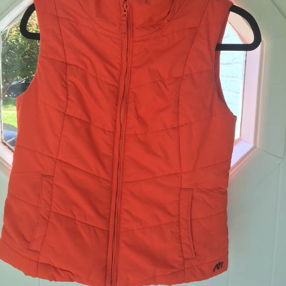 Fall/Winter/Spring Vest - Picture 4 of 7